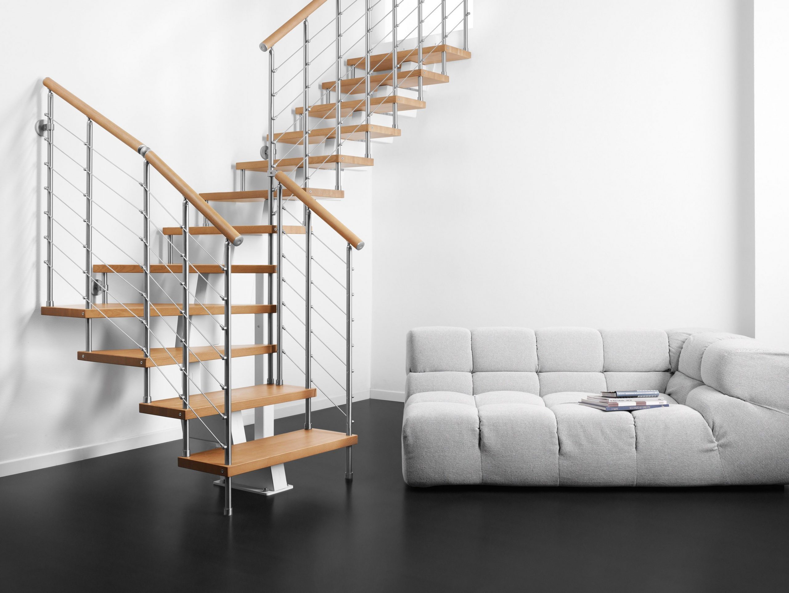 Модульная лестница с металлическим каркасом: преимущества, разновидности, материалы