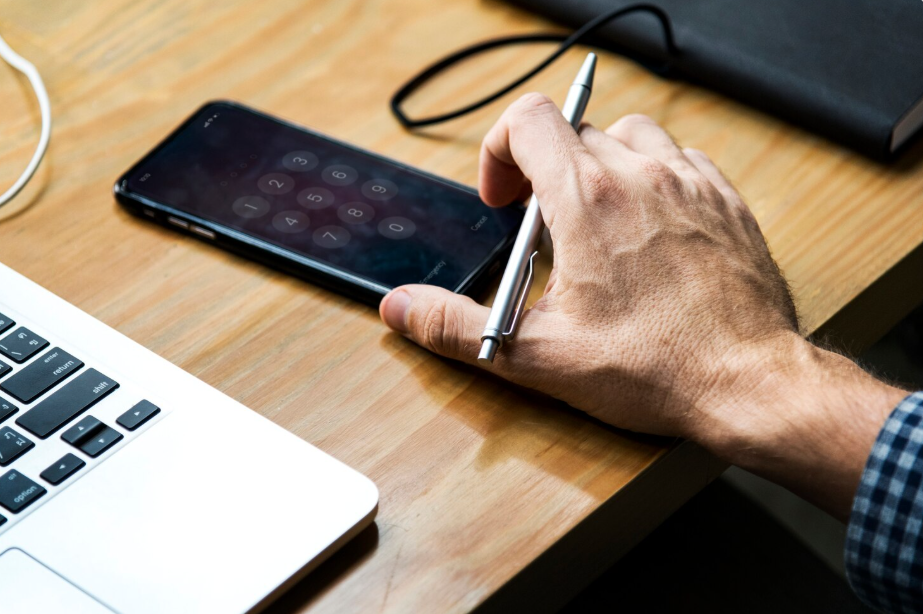 Верификация номера телефона: как работает подтверждение пользователей и почему оно важно